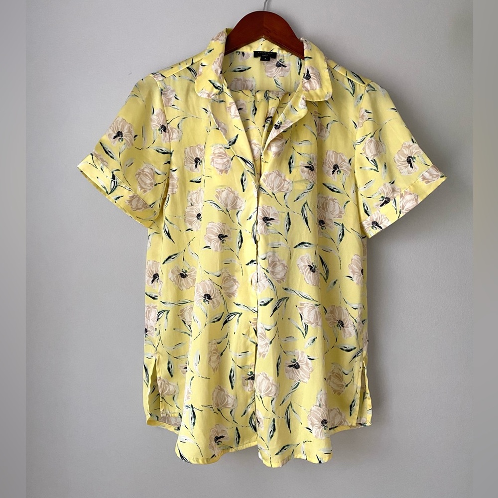 Full Sleep Set Ann Taylor Yellow Floral Button Up Top With Drawstring Shorts